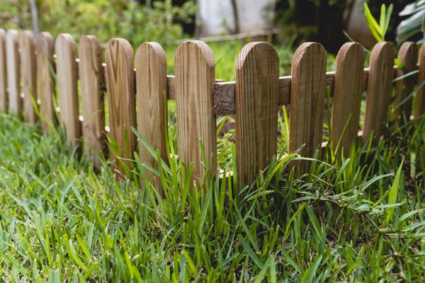 Quels sont les matériaux pour construire une clôture de jardin?