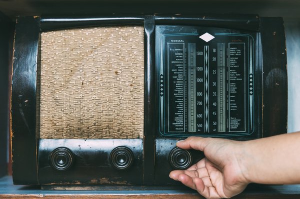 Que faut-il faire en cas de problème de fréquence radio ?